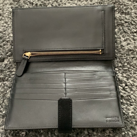 Brand new 14th and union wallet - Picture 2 of 4